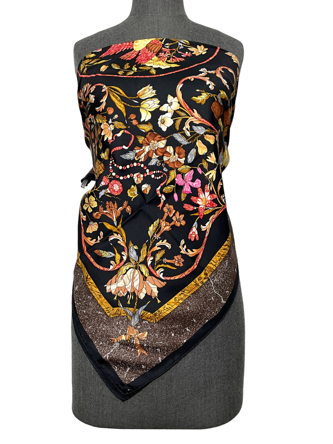 Hermes Pierres d'Orient et d'Occident Silk Scarf 90