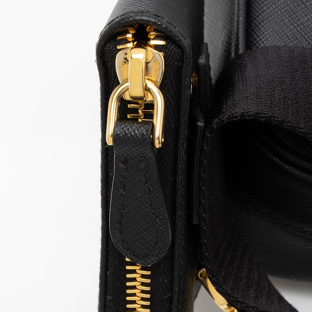 Prada Saffiano Leather Re-Edition 2005 Crossbody (SHF-HPZ552)