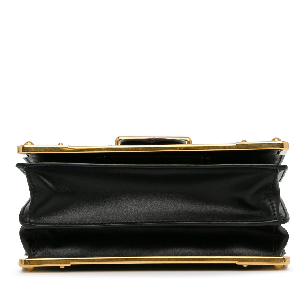 Prada Saffiano Trimmed City Calf Cahier (SHG-NqRoWz)