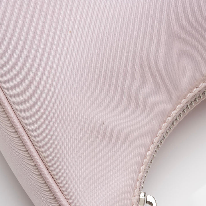 Prada Tessuto Re-Edition 2005 Crossbody Bag (SHF-Guvjzs)
