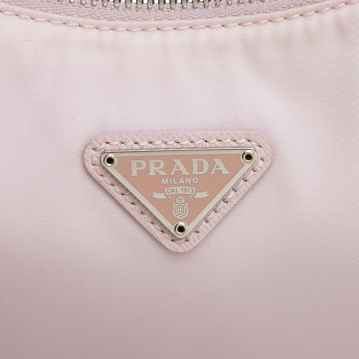 Prada Tessuto Re-Edition 2005 Crossbody Bag (SHF-Guvjzs)