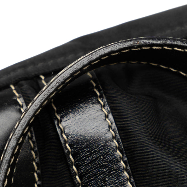 Prada Tessuto Shoulder Bag (SHG-6hmUAo)