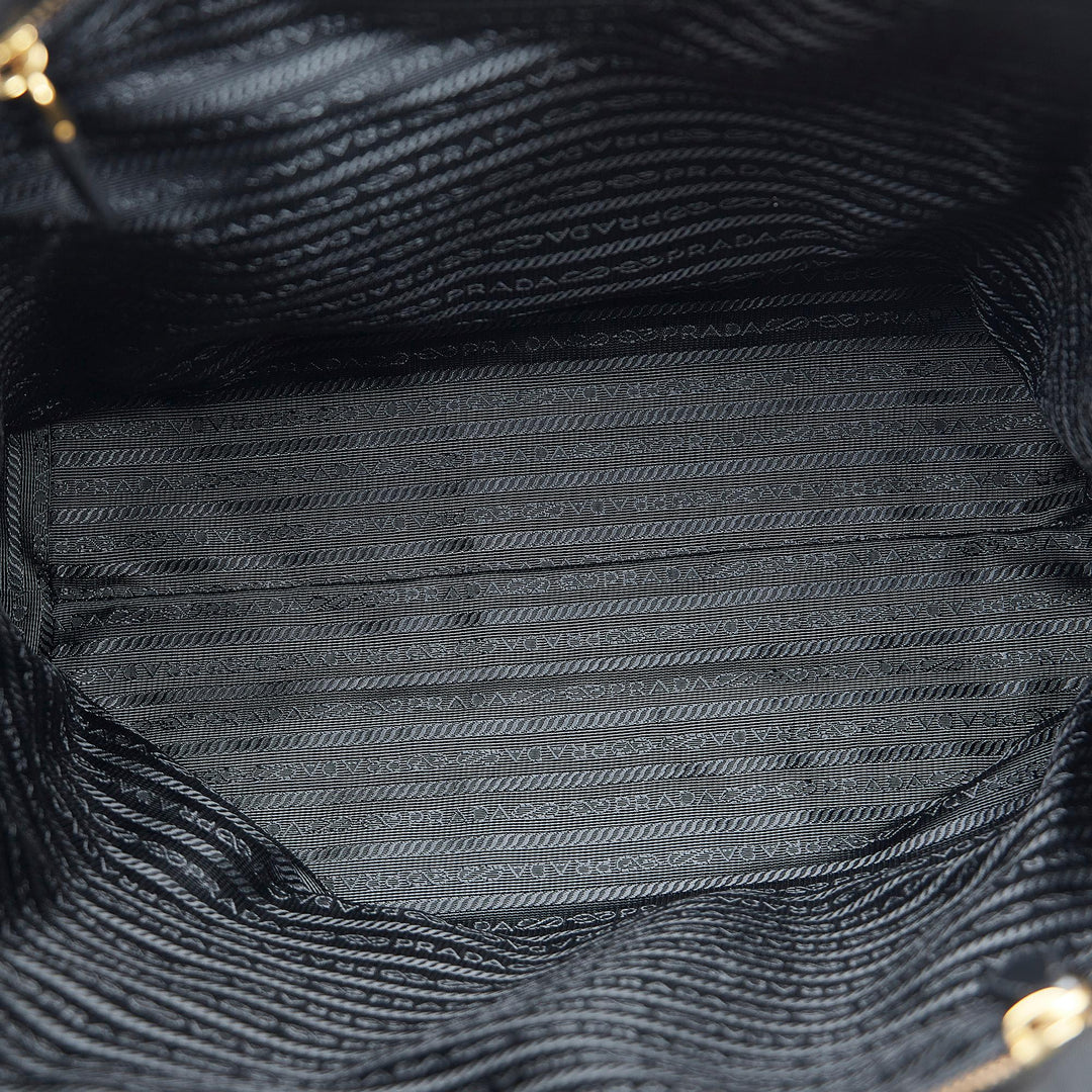 Prada Tessuto Tote Bag (SHG-UcjuXq)