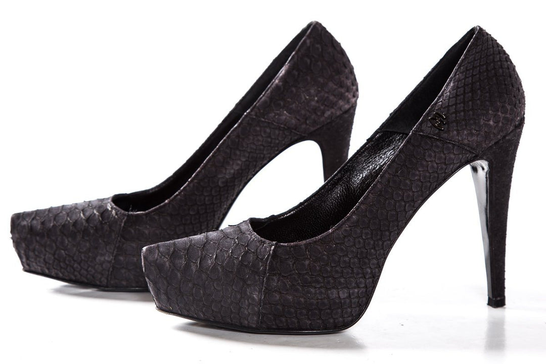 Roberto Botticelli Black Matte Python Skin Heels SZ 39 Sale