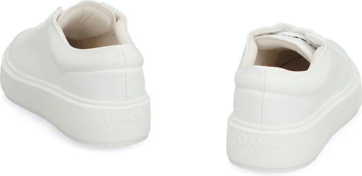 LOW-TOP SNEAKERS