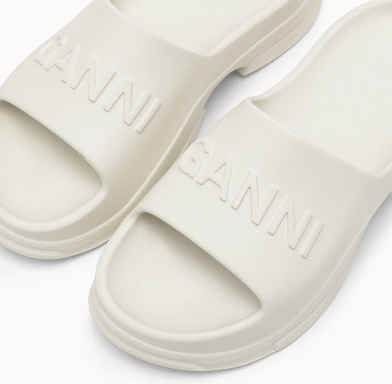 WHITE RUBBER SLIPPER WITH LOGO