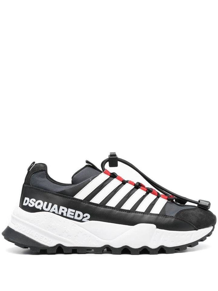 FREESNEAKERSLACE-UP LOW TOP SNEAKER