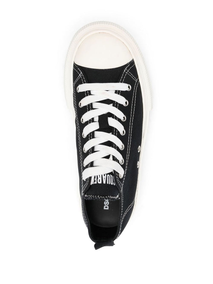 BERLINSNEAKERSLACE-UP LOW TOP SNEAKER
