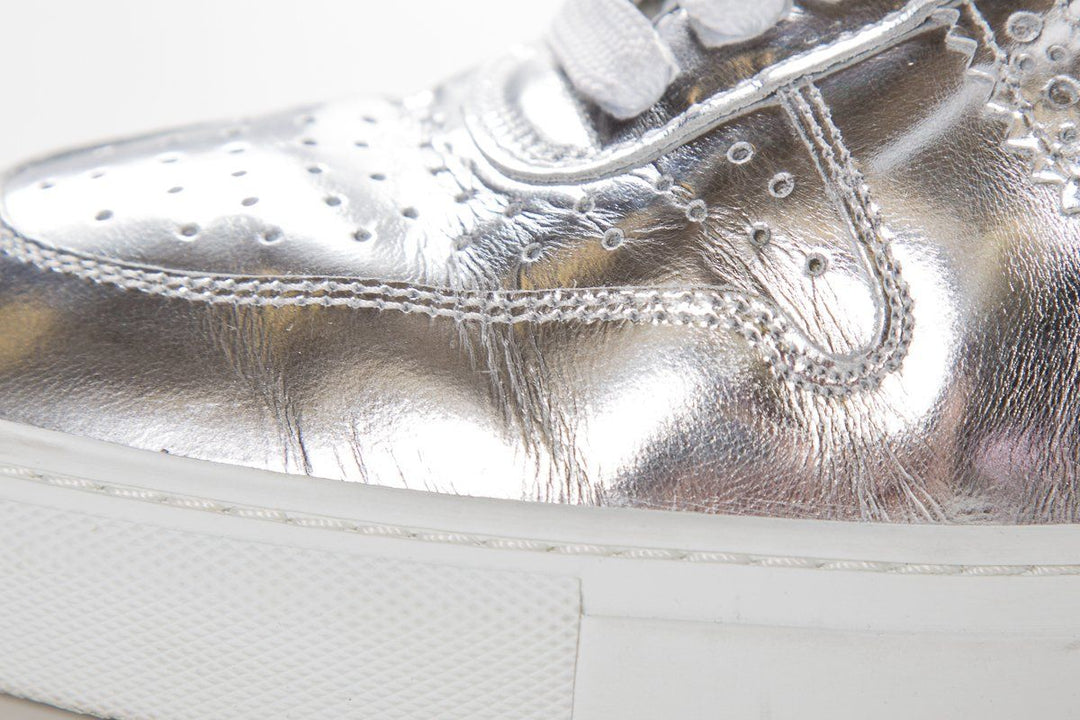 SWEAR Silver Metallic Leather Round-Toe Sneakers SZ 37