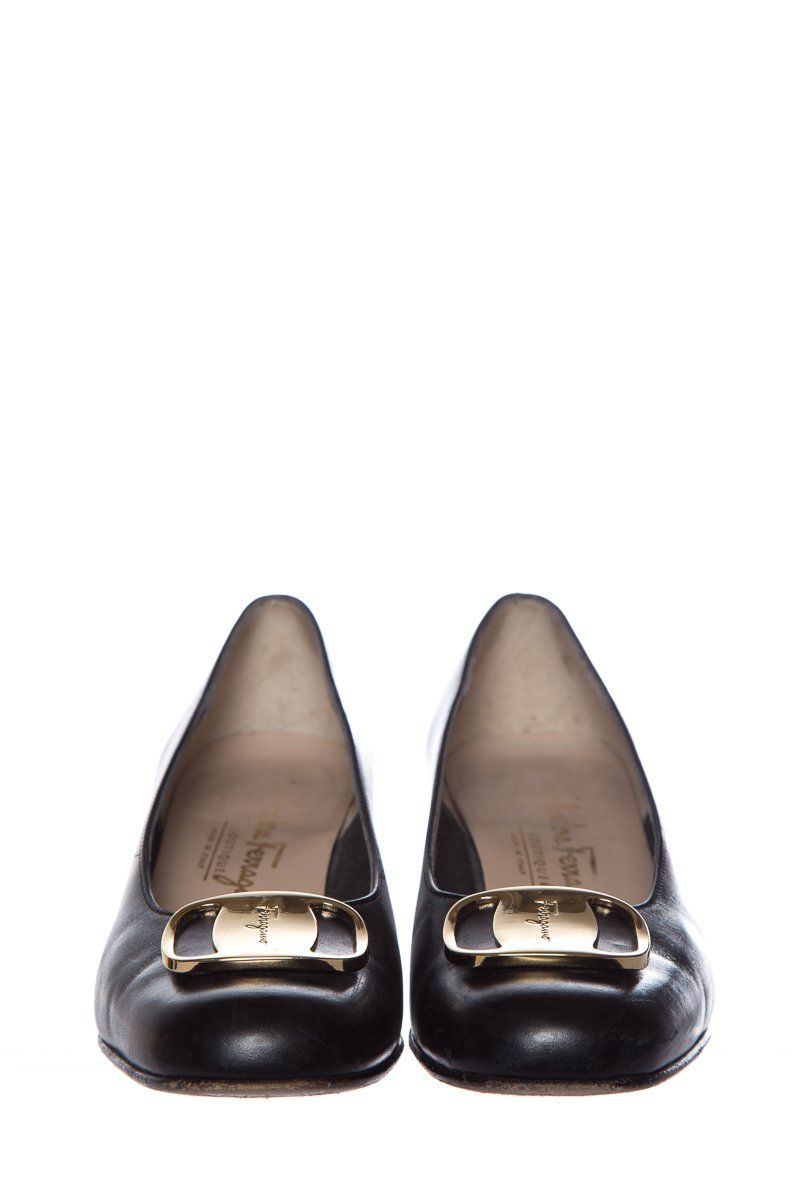 Salvatore Ferragamo Black Leather Pumps SZ 5