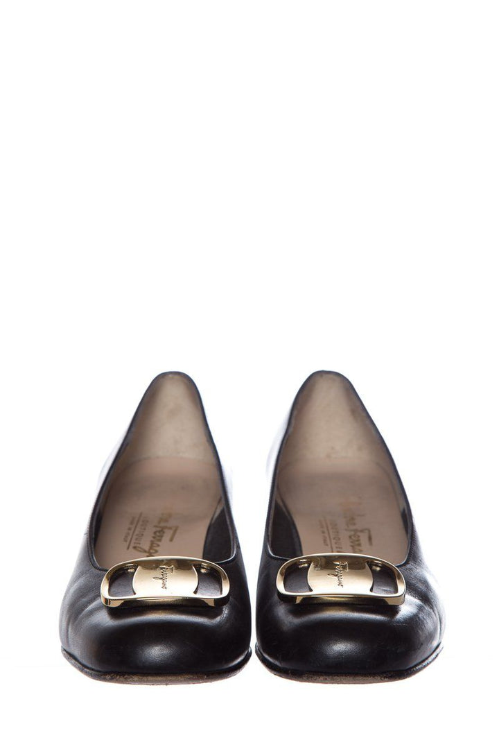 Salvatore Ferragamo Black Leather Pumps SZ 5