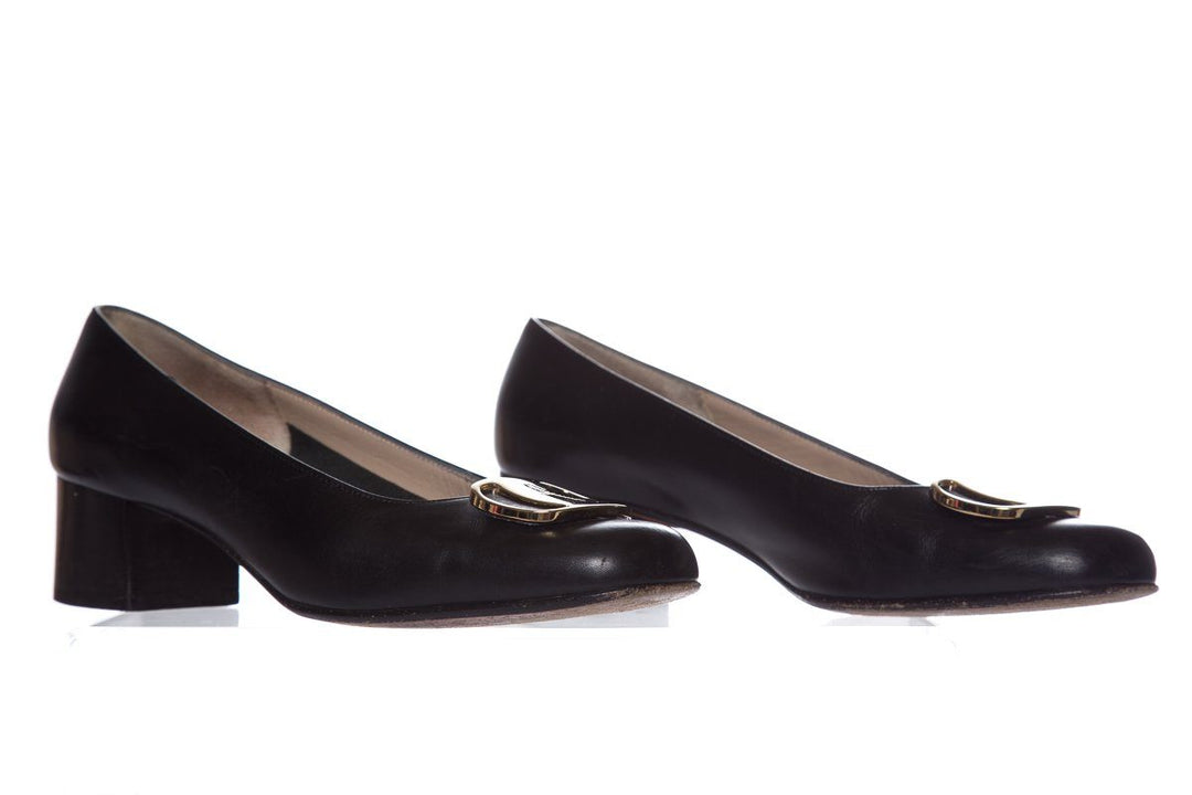 Salvatore Ferragamo Black Leather Pumps SZ 5