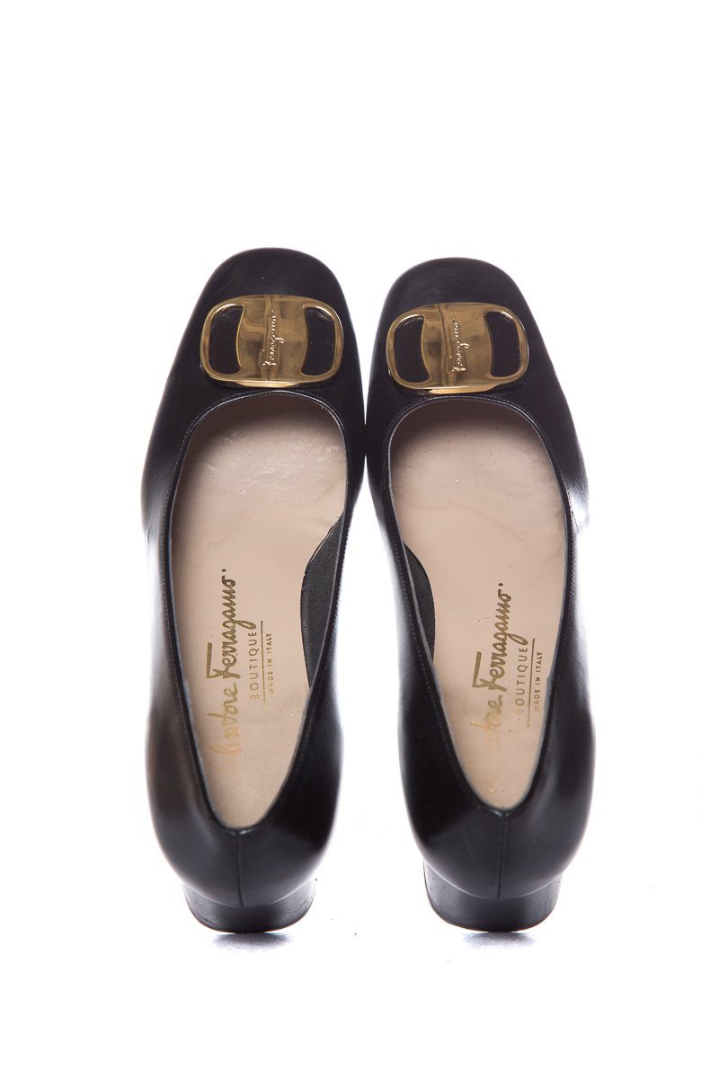 Salvatore Ferragamo Black Leather Pumps SZ 5