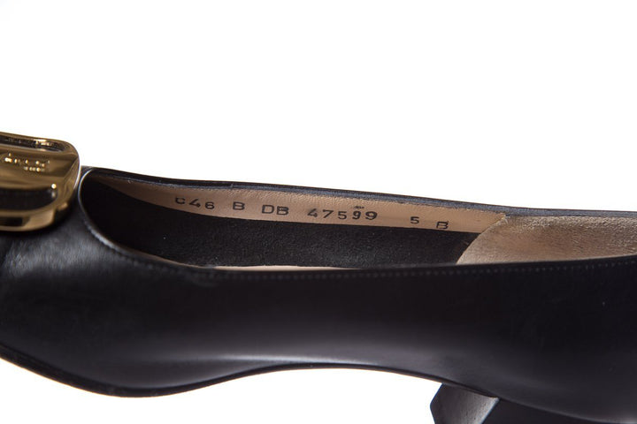 Salvatore Ferragamo Black Leather Pumps SZ 5
