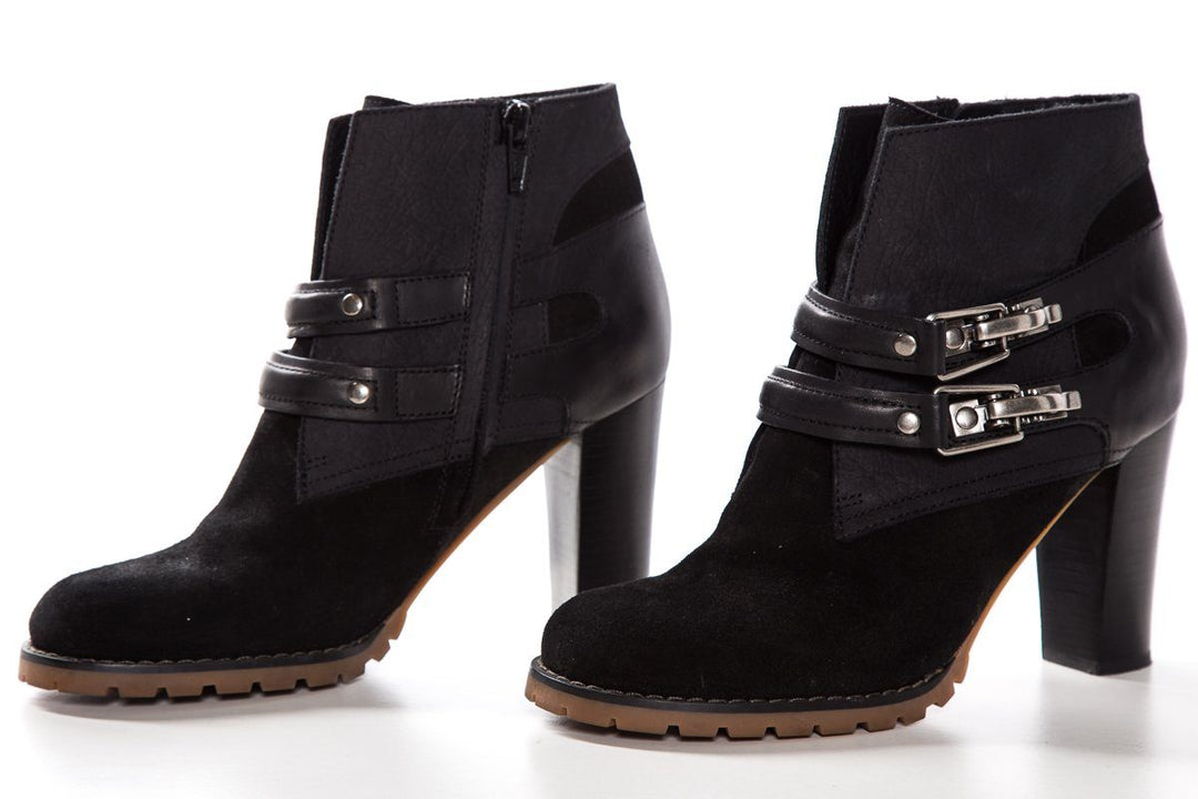 See by Chloé Black Suede Round-Toe Ankle Booties SZ 37