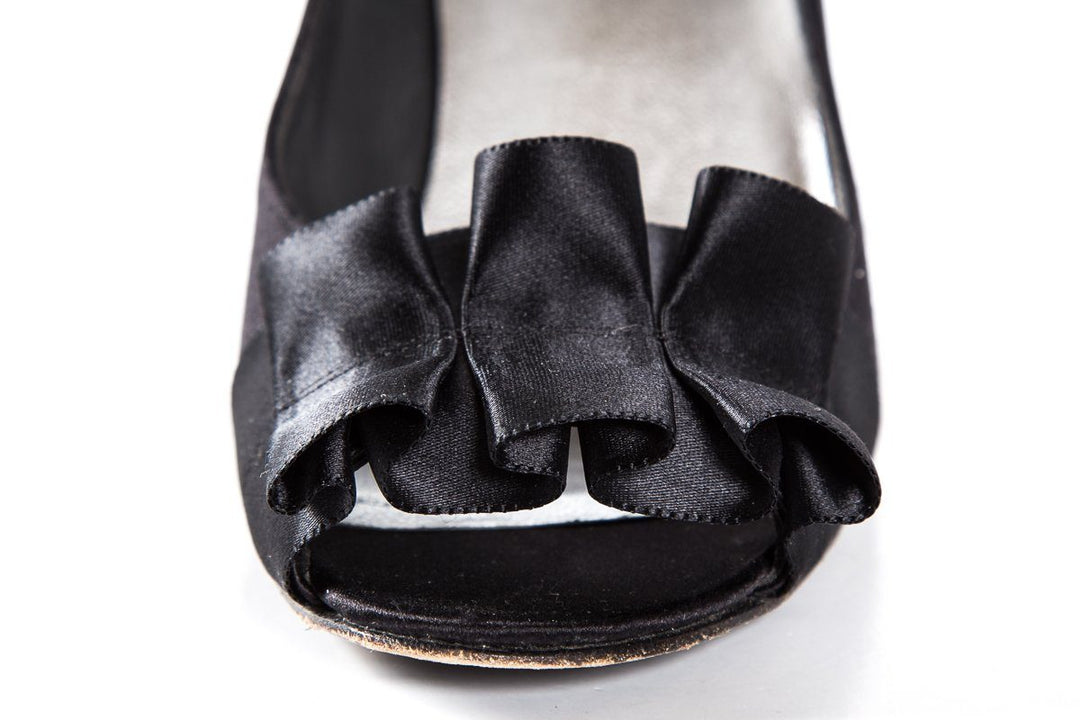 Stuart Weitzman Black Satin Peep Toe Heels SZ 7