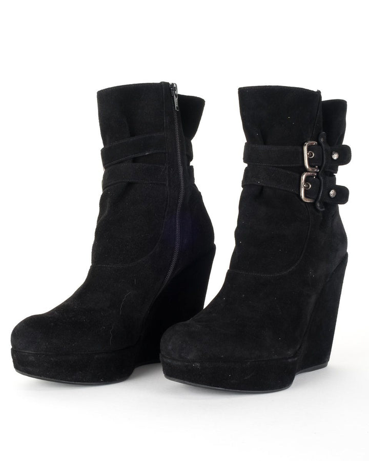 Stuart Weitzman Black Suede Round Toe Ankle Booties 9