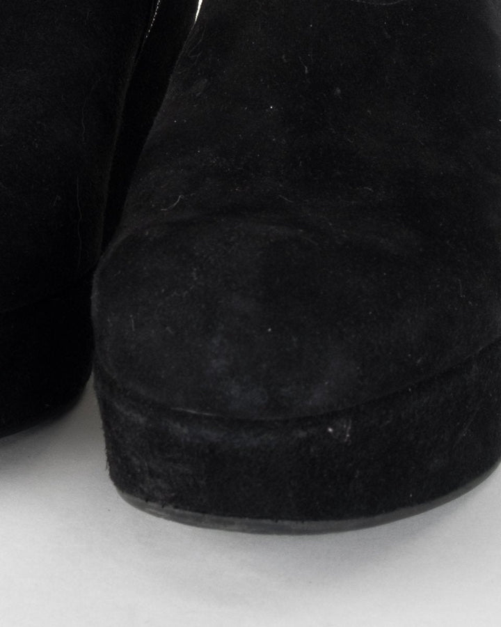 Stuart Weitzman Black Suede Round Toe Ankle Booties 9