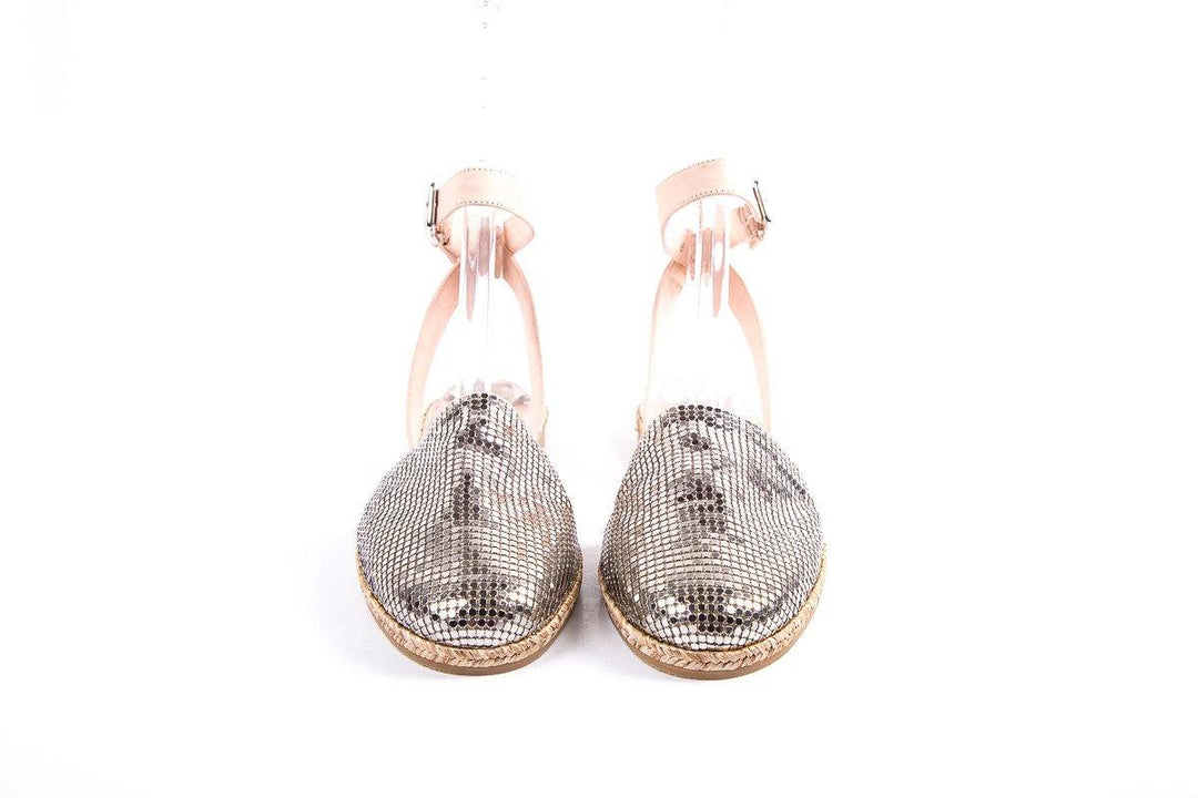 Stuart Weitzman Silver Chain Mesh Flats SZ 8