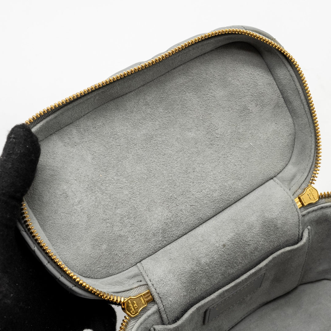 Top quality Dior Small Top quality Diortravel Vanity Case Cannage Lambskin Grey