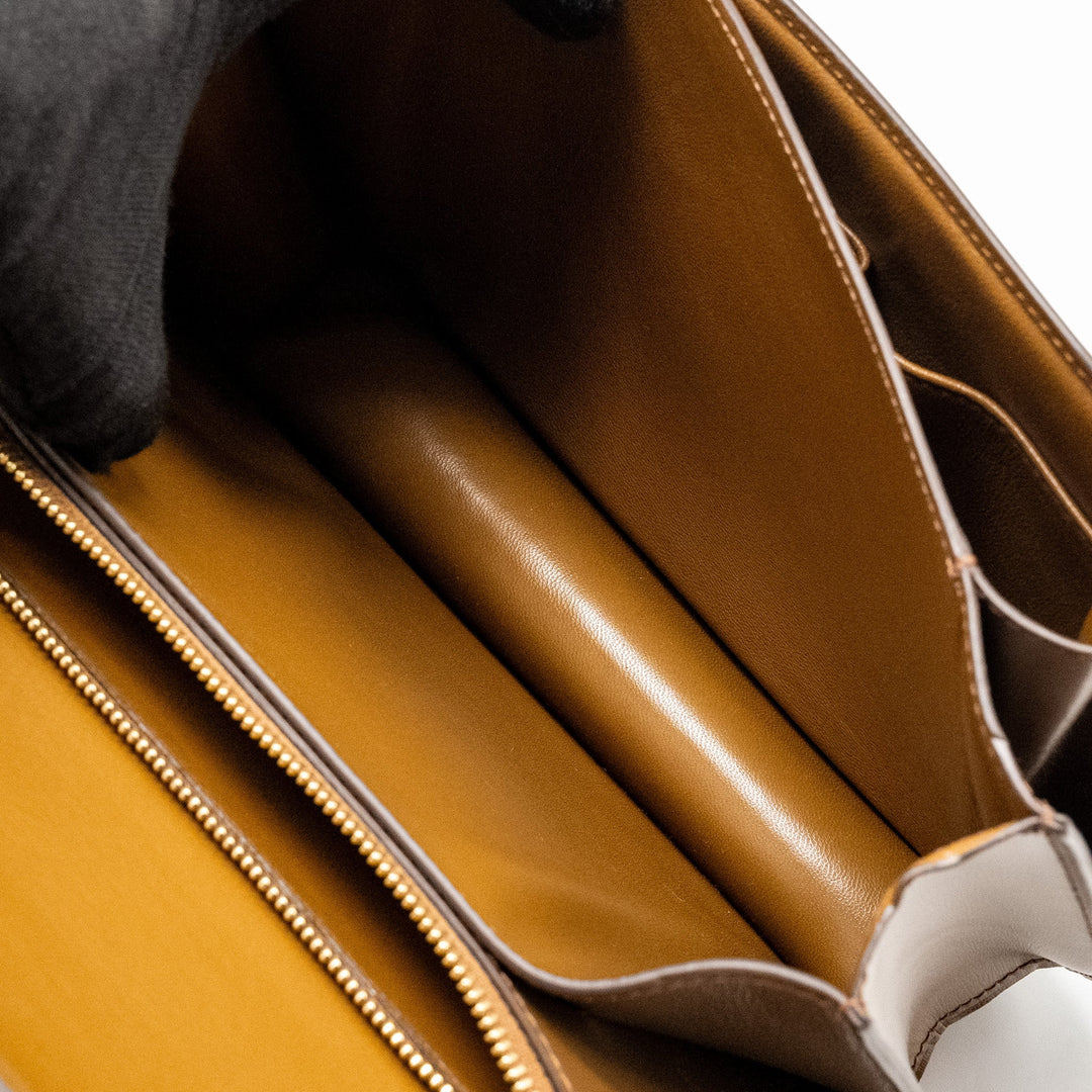 Top Quality Celine Medium Classic Box Calfskin Camel