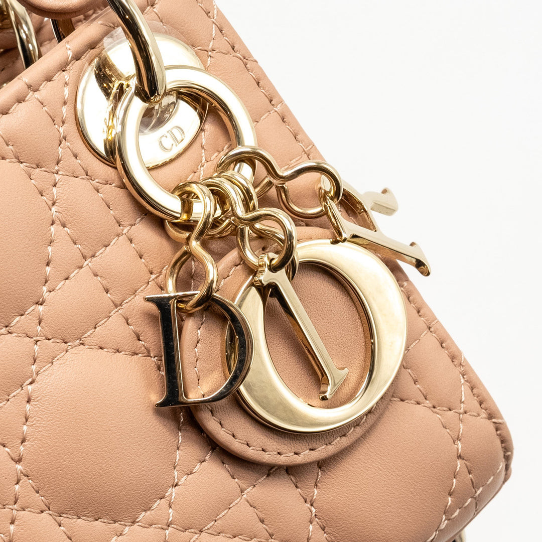 Top quality Dior Lady Top quality Dior Micro Bag Cannage Lambskin Rose Des Vents
