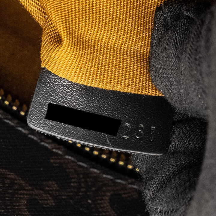 Top Quality Celine Vertical Cabas in Triomphe Canvas Black / Multicolour