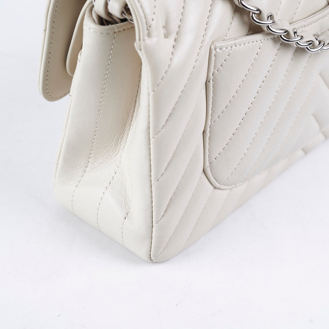 Top Quality Chanel Classic Flap Small Lambskin Chevron Cream - Series 31