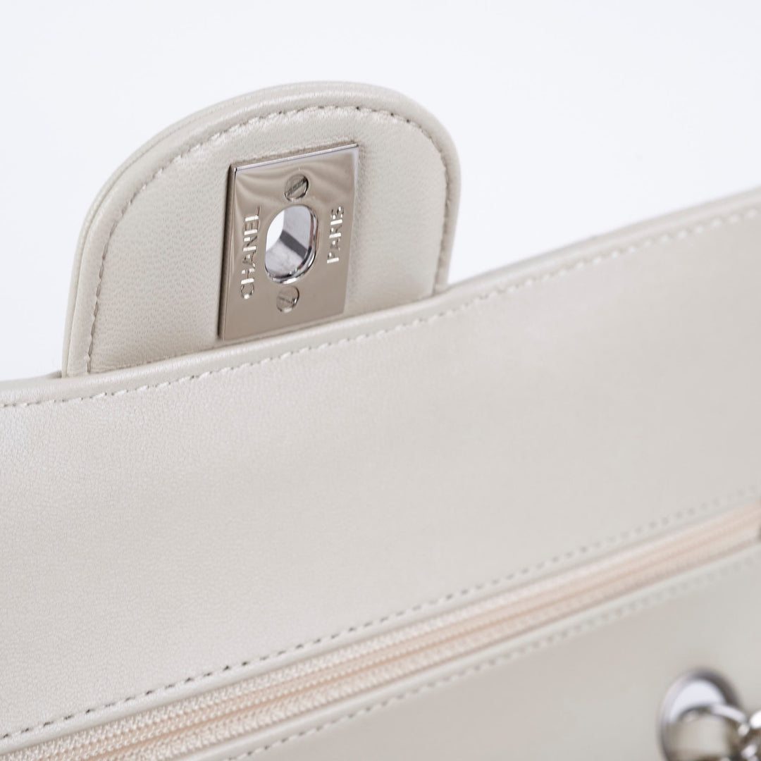 Top Quality Chanel Classic Flap Small Lambskin Chevron Cream - Series 31