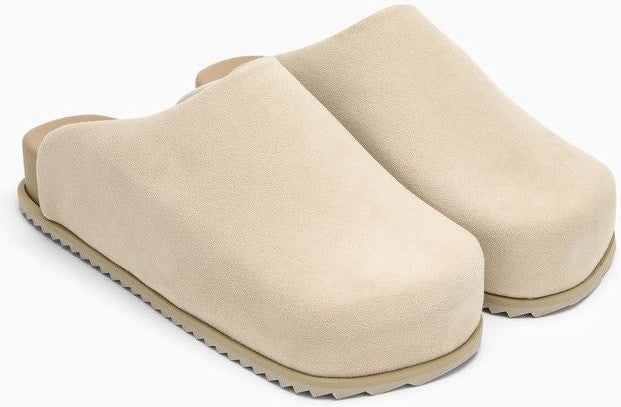 BEIGE MULES TRUCK IN LEATHERETTE