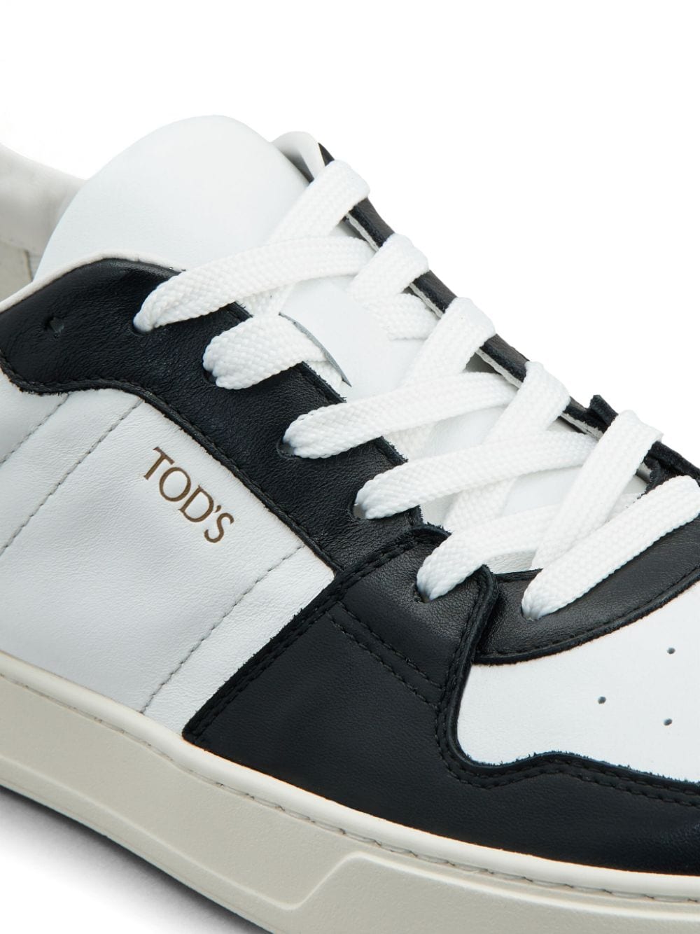 LEATHER SNEAKERS