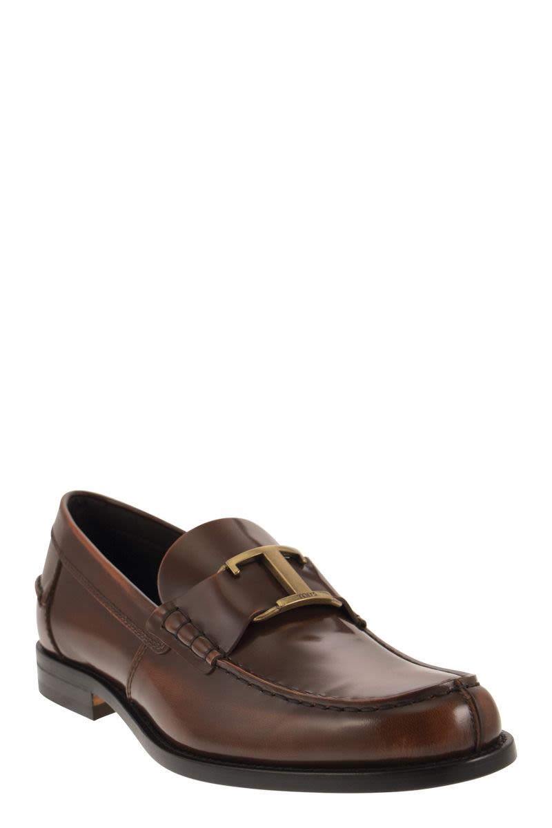 LEATHER MOCCASIN