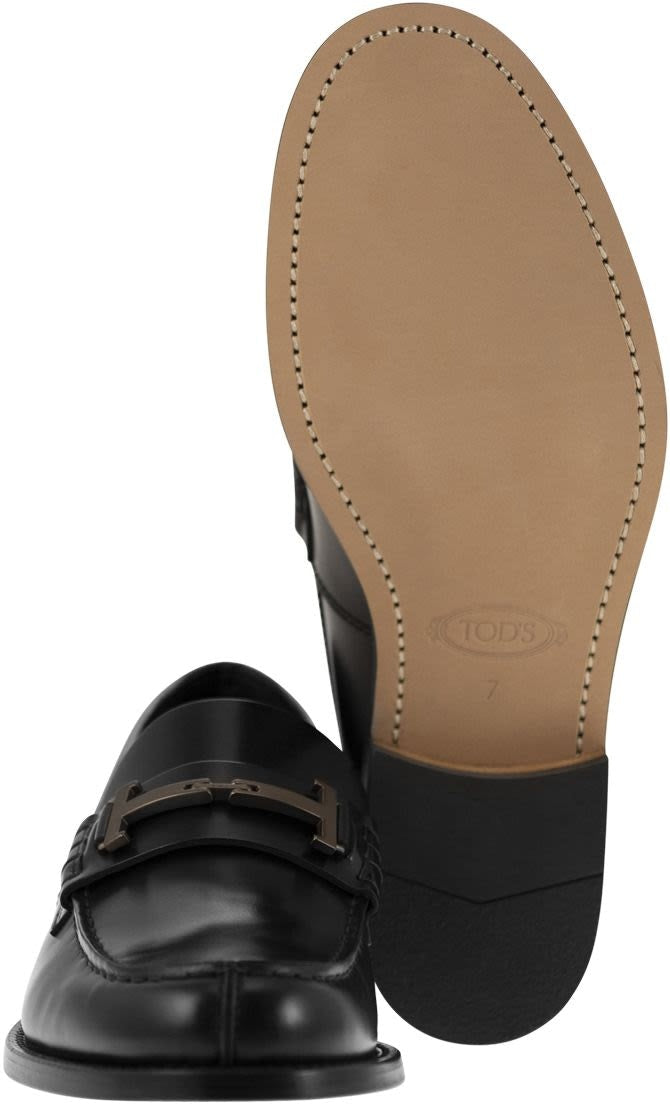 TIMELESS LEATHER LOAFER T
