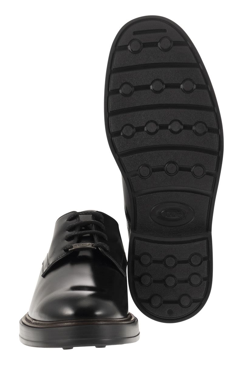 LEATHER LACE-UP