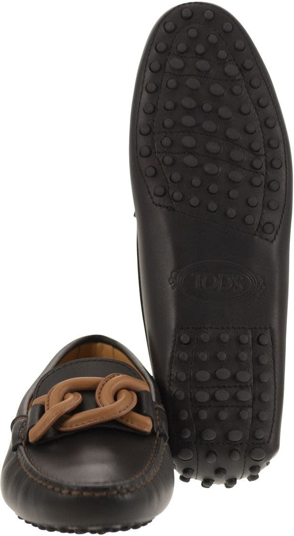 LOAFER WITH METAL CHAIN