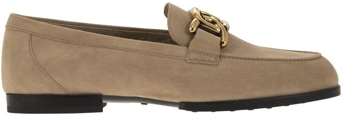 MOCCASIN IN NUBUCK WITH METAL CHAIN
