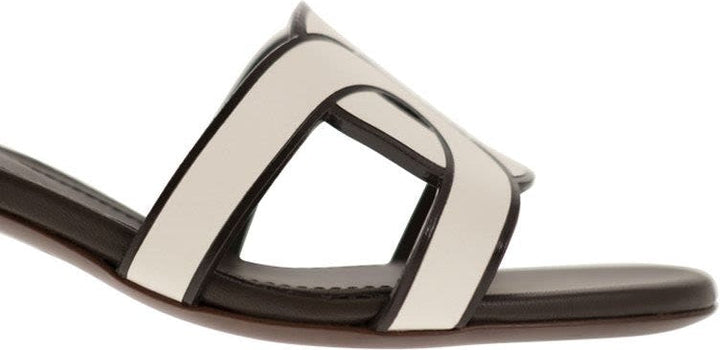 LEATHER HEELED SANDAL