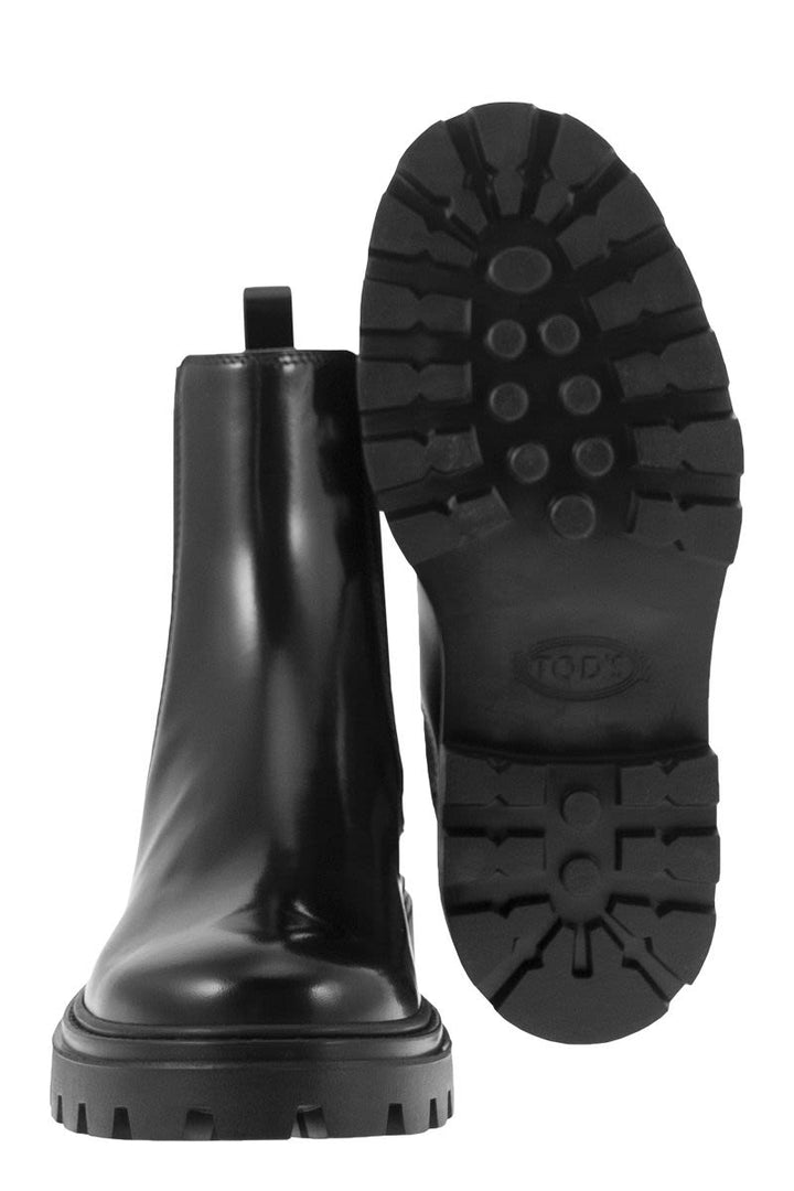 LEATHER CHELSEA BOOT