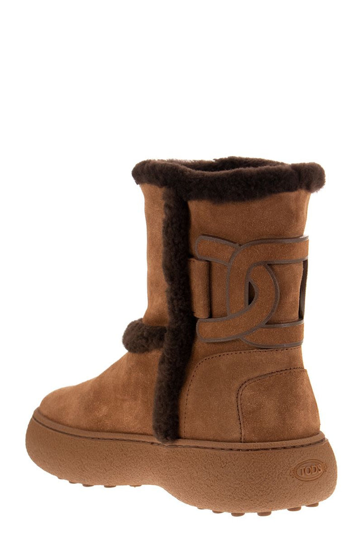 PADDED SUEDE ANKLE BOOT