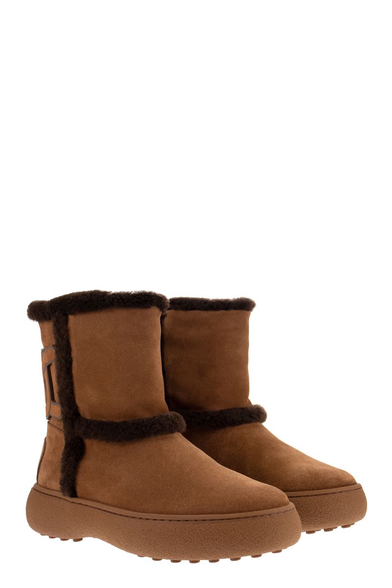 PADDED SUEDE ANKLE BOOT