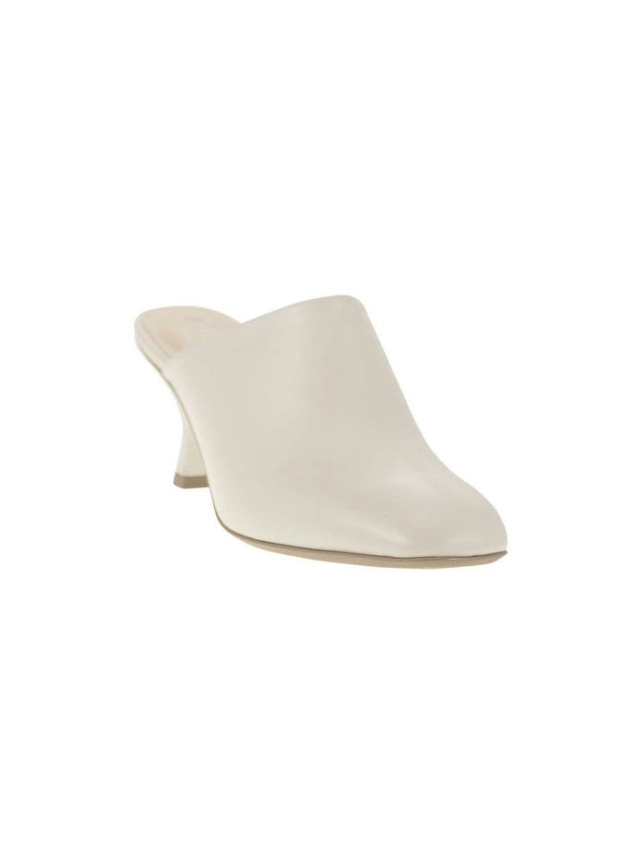 LEATHER SABOT