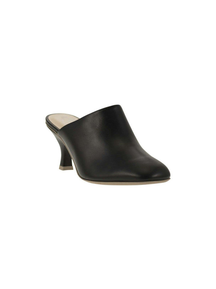 LEATHER SABOT
