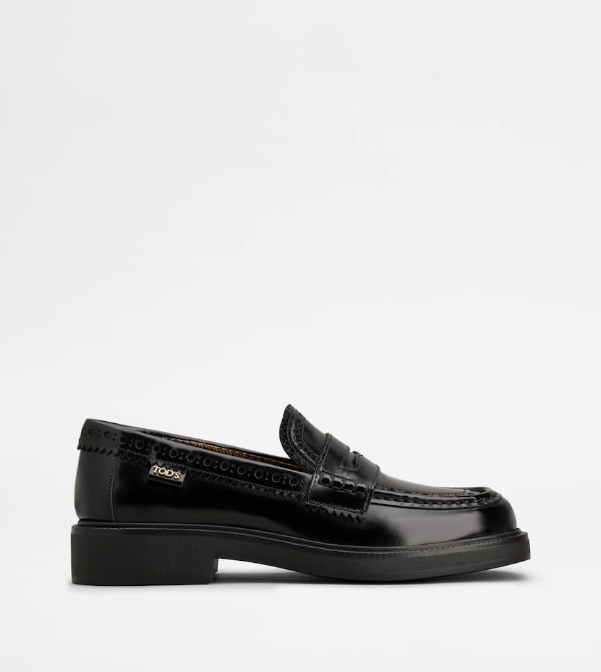 BROGUE TRIM LEATHER LOAFERS