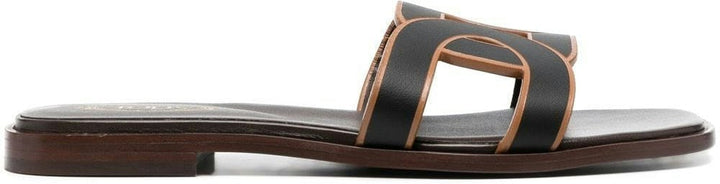 LEATHER FLAT SANDALS
