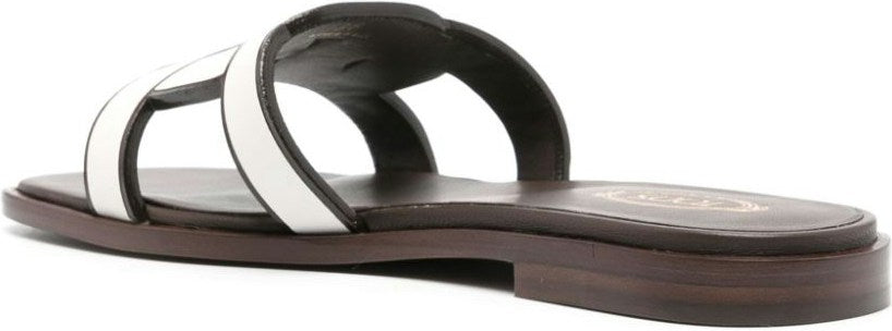 LEATHER FLAT SANDALS