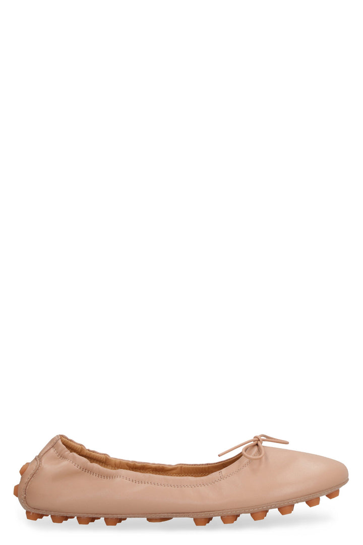 BALLERINA WITH BOW AND GROMMETS