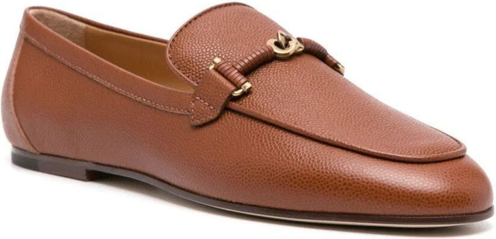 KNOT PLAQUE LEATHER LOAFERS