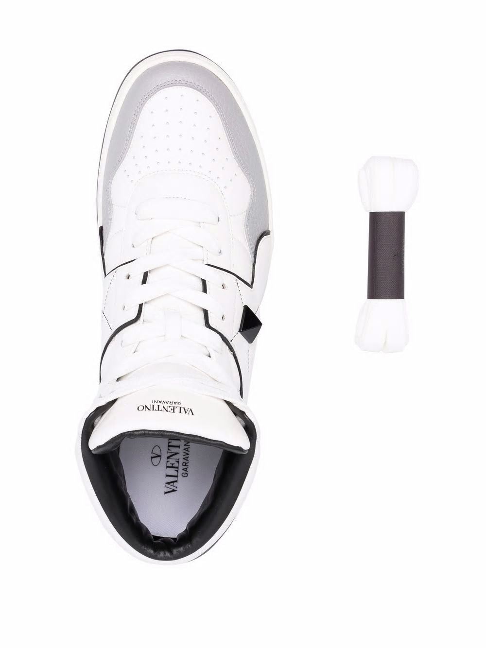 MID-TOP SNEAKER