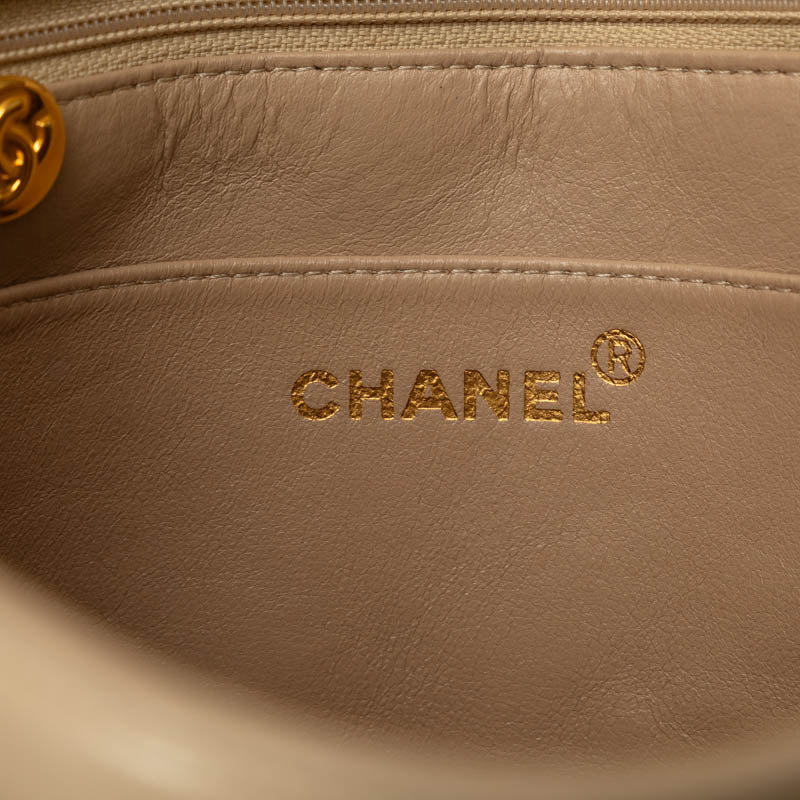 Top Quality Chanel Vintage Flap Shoulder Bag Lambskin Beige Ladies