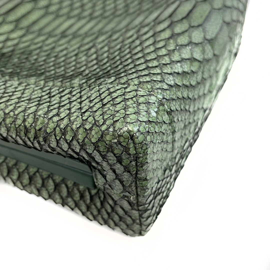 Chanel - Python Snakeskin Green CC Kiss lock Shoulder Bag / Crossbody